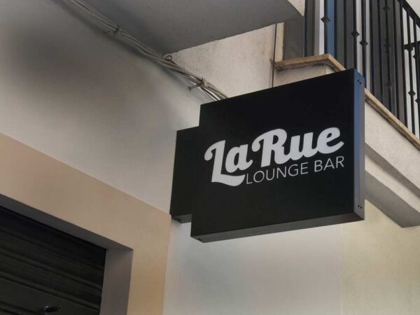 BANDEROLAS DE CHAPA PLEGADA