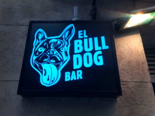 CAJONES CON FRONTAL RÍGIDO